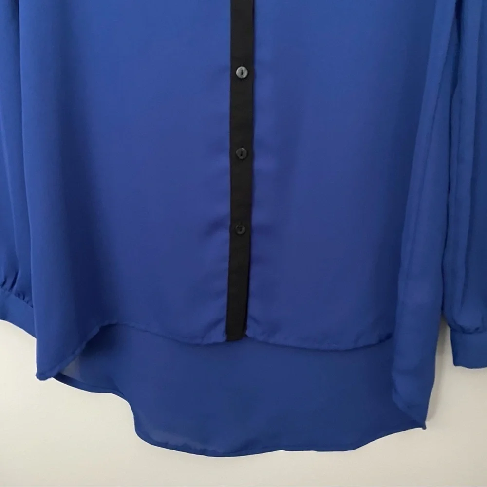 Lace top button down long sleeve - Picture 2 of 4